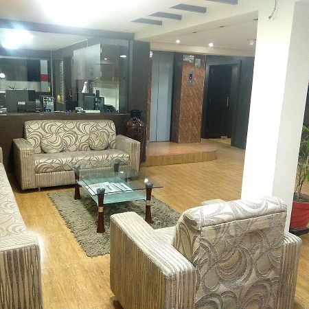 Hotel Royal Regency Bori  Exterior foto