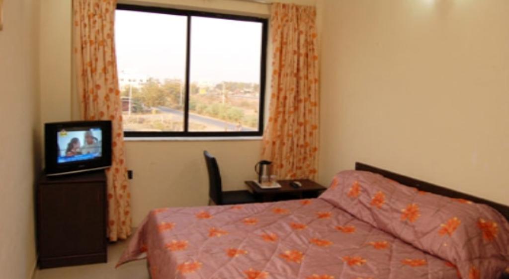 Hotel Royal Regency Bori  Zimmer foto